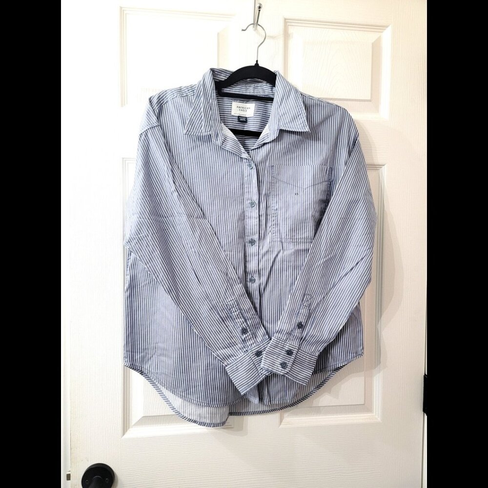 NWT American Eagle Button Down